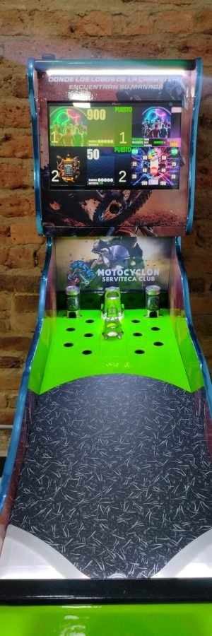 Bolirana en el club motero Motocyclón Bogotá para diversión y ocio motero